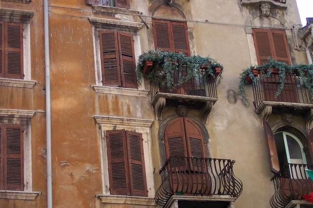 Verona-piazza delle erbe_4.JPG