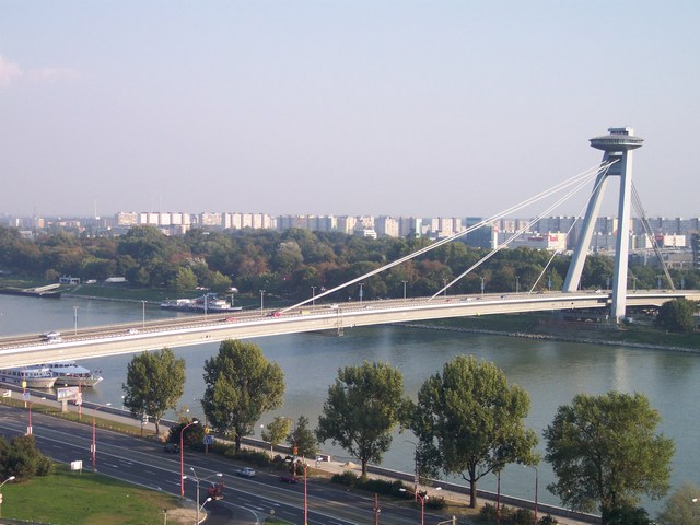 Bratislava_2.JPG